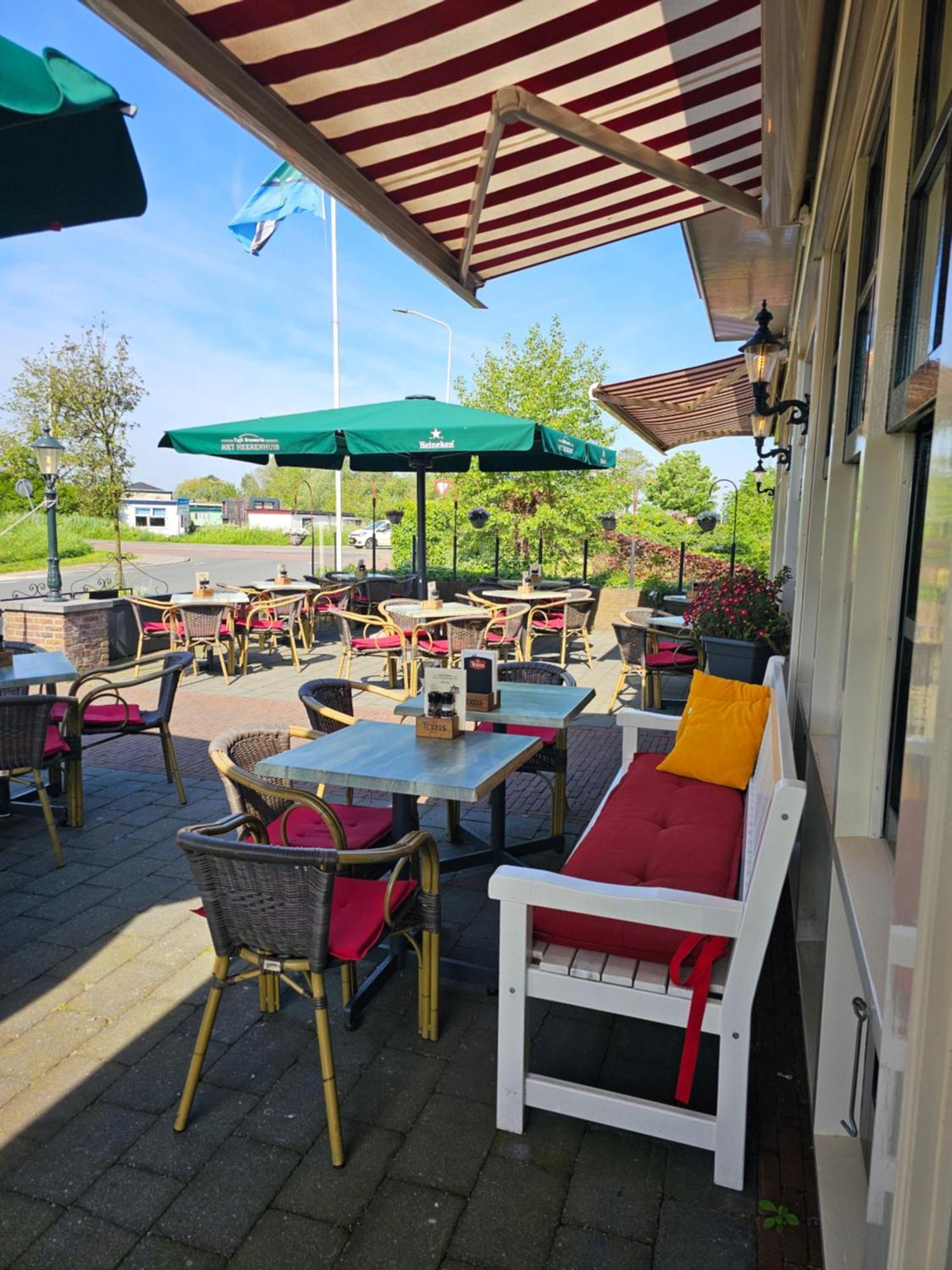 Cafe Brasserie Het Heerenhuis Het Kalf Экстерьер фото